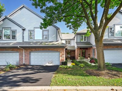 100 Waterside Place, Townhouse with 2 bedrooms, 2 bathrooms and 2 parking in Burr Ridge IL | Image 1