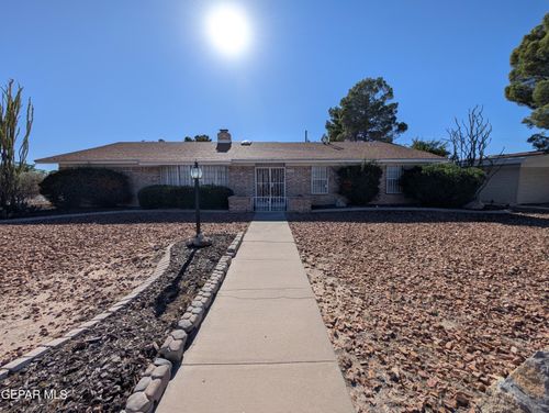 17001 Carson Dr, Horizon City, TX, 79928-6430 | Card Image