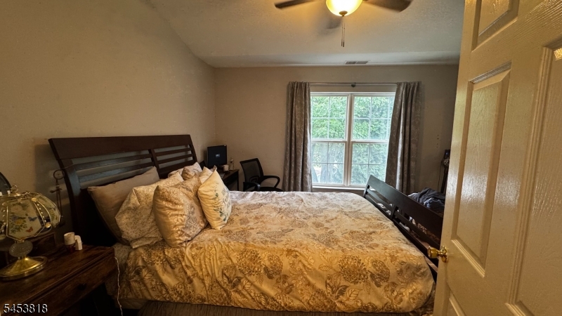 Residential Lease in Pequannock Twp.