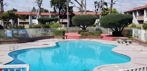 j7-2511 W Sunflower Ave, Santa Ana, CA, 92704-7432 | Card Image