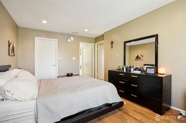 144 Nebula Rd, Townhouse with 2 bedrooms, 3 bathrooms and null parking in Piscataway NJ | Image 19