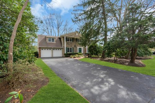 80 Wichard Blvd, Commack, NY, 11725-1727 | Card Image