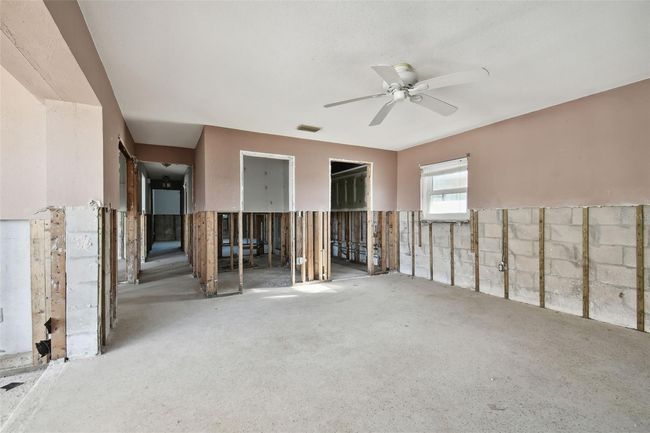 568 Johns Pass Ave, House other with 4 bedrooms, 3 bathrooms and null parking in MADEIRA BEACH FL | Image 70