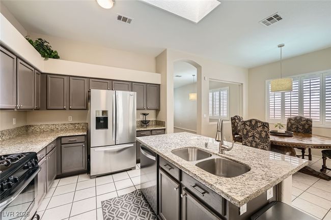 417 Carlton Kay Pl, House other with 3 bedrooms, 2 bathrooms and null parking in Las Vegas NV | Image 7
