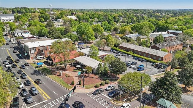 171 Riverview Trl, Condo with 3 bedrooms, 4 bathrooms and 2 parking in Roswell GA | Image 61