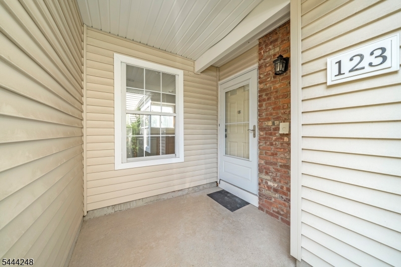 Residential Lease in Franklin Twp. 4