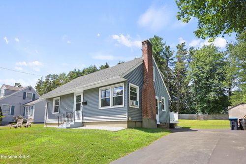198 Allengate Ave, Pittsfield, MA, 01201-2893 | Card Image