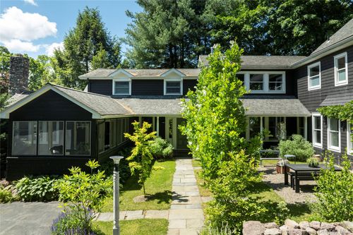 147 Smith Clove Rd, Central Valley, NY, 10917-3404 | Card Image