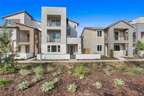 409 Junco, Irvine, CA, 92618-5944 | Card Image