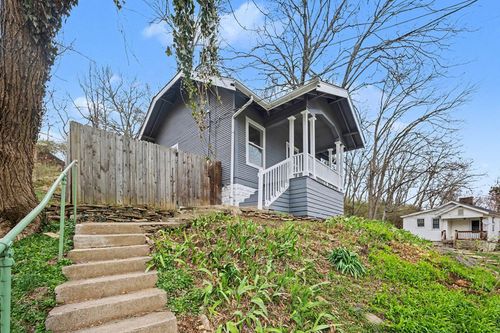 53 Tower Hill Rd, Fort Thomas, KY, 41075-1123 | Card Image