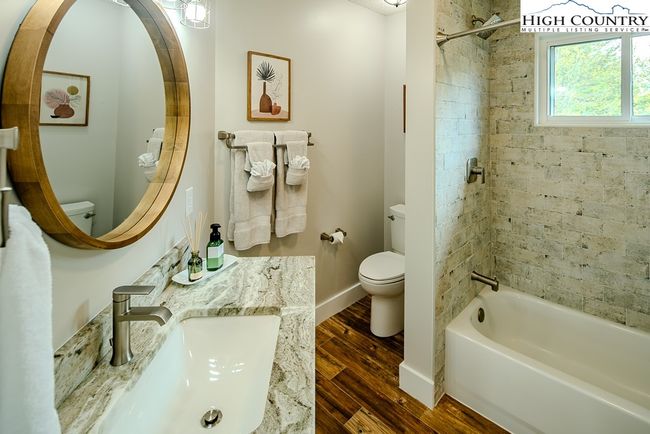 Guest Bedroom | Image 22