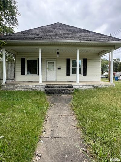 611 N Buchanan Street, House other with 3 bedrooms, 1 bathrooms and null parking in Benton IL | Image 1