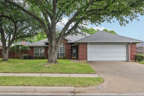 5415 Crested Butte Circle, Arlington, TX, 76017 | Card Image