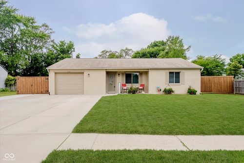 332 Boonesboro Rd, Greenwood, IN, 46142-1902 | Card Image