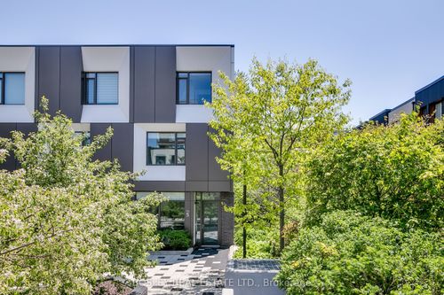 th05-51 Paul Lane Gdns, Toronto, ON, M5T0E1 | Card Image