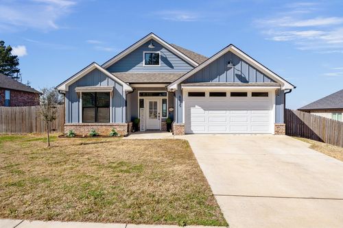 8435 Lakeway Dr, Tyler, TX, 75703-5365 | Card Image
