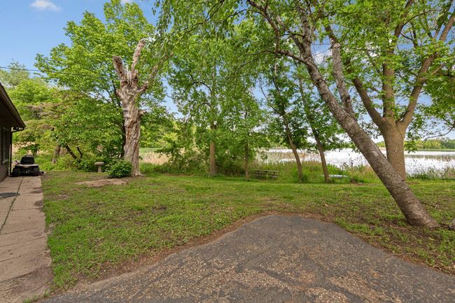 The lot is amazing with about 1080 feet of shoreline! | Image 12