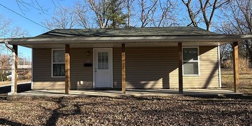 1126 N Ash St, Nevada, MO, 64772-1407 | Card Image