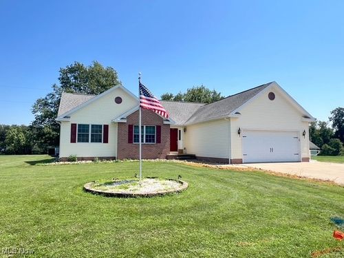 105 Butternut Ln, Cadiz, OH, 43907-8748 | Card Image