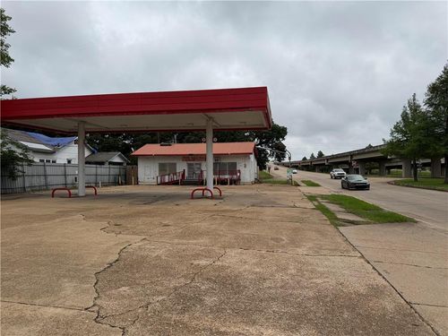 614 Fulton St, Alexandria, LA, 71301-7909 | Card Image