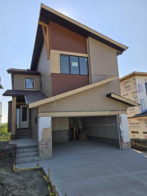 72 Heritage Ridge, Cochrane, AB, T4C2J8 | Card Image