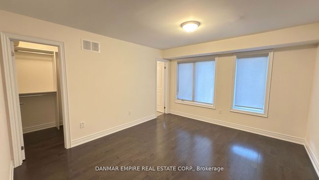6 Hiawatha Crt, House attached with 3 bedrooms, 4 bathrooms and 1 parking in Vaughan ON | Image 12