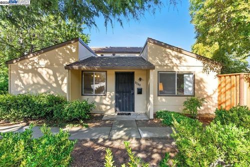 1975 Landess Ave, Milpitas, CA, 95035-7067 | Card Image