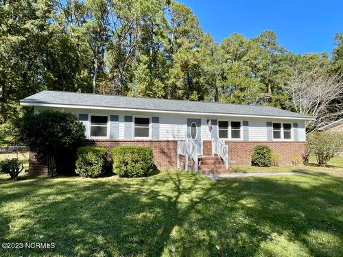 3804 Brandywine Dr, New Bern, NC, 28562-7010 | Card Image