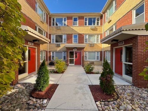 apt-1s-1541 Harlem Ave, Forest Park, IL, 60130-2641 | Card Image