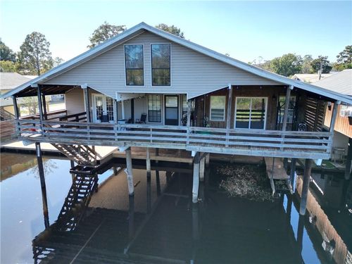 20442 Johnson Dr, Springfield, LA, 70462-7402 | Card Image