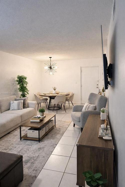 309-9400 W Flagler St, Miami, FL, 33174-2040 | Card Image