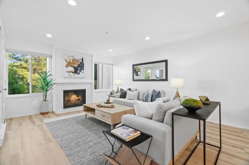 204-4000 Farm Hill Blvd, Redwood City, CA, 94061-1229 | Card Image