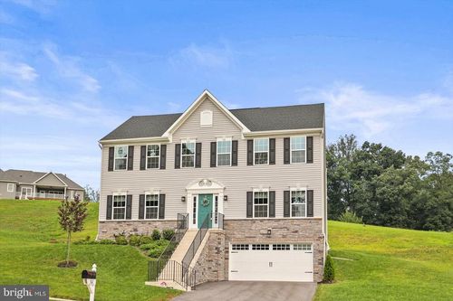 562 Monocacy Trl, SPRING GROVE, PA, 17362-1512 | Card Image