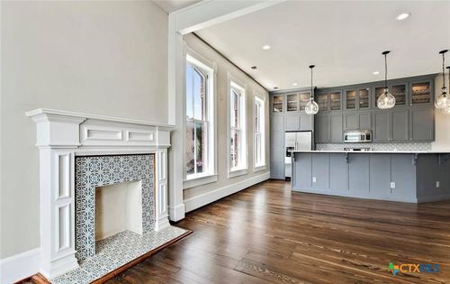 202-202 N Lbj Dr, San Marcos, TX, 78666-5773 | Card Image