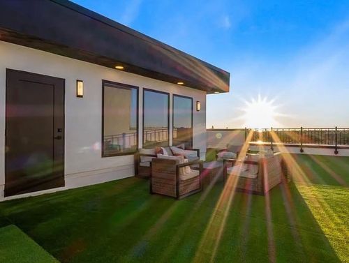 2108 4th St S, St Petersburg, FL, 33705-2778 | Card Image