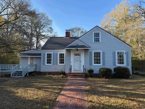 305 E Bamberg St, Latta, SC, 29565-1650 | Card Image