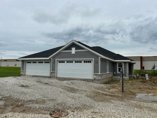 0801-520 Hunter Oaks Boulevard, Watertown, WI, 53094 | Card Image