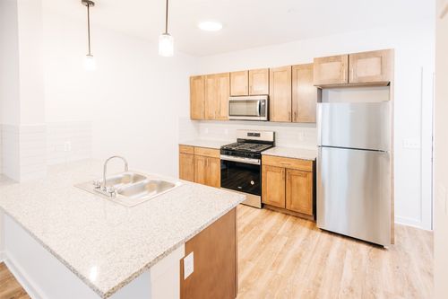 unit-8203-7051 Meadow Lake Blvd, Austin, TX, 78744-5746 | Card Image