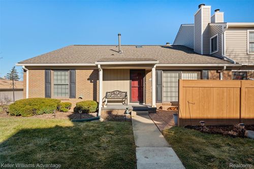 40015 Crosswinds, Novi, MI, 48375-5007 | Card Image