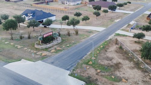 193 E Medium Meadow Dr, Lytle, TX, 78052-3988 | Card Image