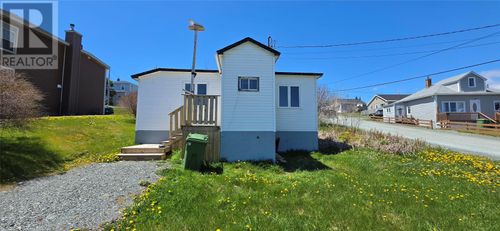 24 Water St W, St. Lawrence, NL, A0E2V0 | Card Image