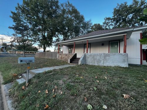 201 S Post Oak St, Winnsboro, TX, 75494-2315 | Card Image