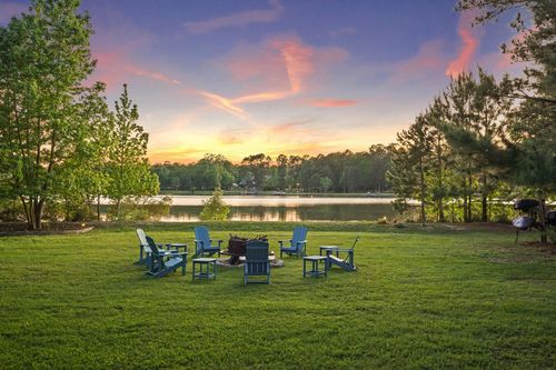 9085 Stone Oak Dr, Montgomery, TX, 77316-6932 | Card Image