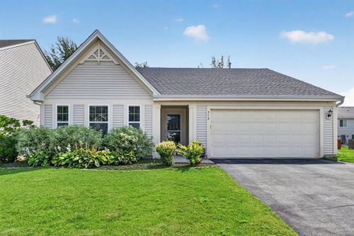 312 N Blue Jay St, Cortland, IL, 60112-4224 | Card Image