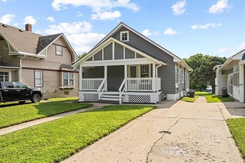 419 N Main St, Independence, MO, 64050-2807 | Card Image
