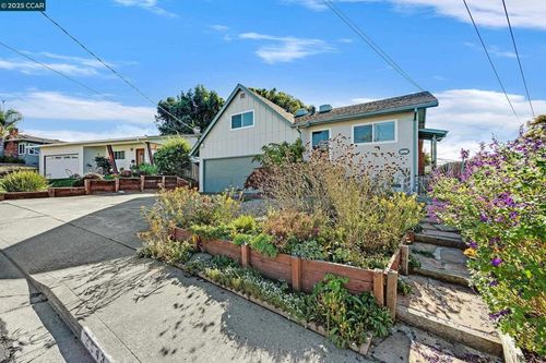 2543 Francis Dr, Pinole, CA, 94564-1325 | Card Image