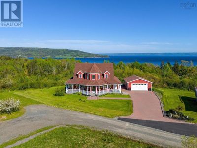 20 Harvey Dr, House other with 3 bedrooms, 3 bathrooms and null parking in Baddeck NS | Image 1