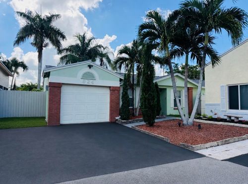 924 Cumberland Ter, Davie, FL, 33325-1239 | Card Image