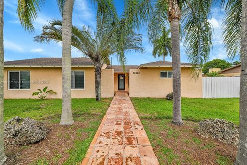 30930 Sw 190th Ave, Homestead, FL, 33030-3717 | Card Image