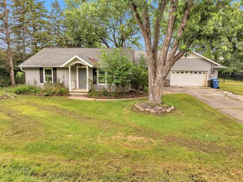 1618 W Paynes Point Road, VINLAND, WI, 54956 | Card Image